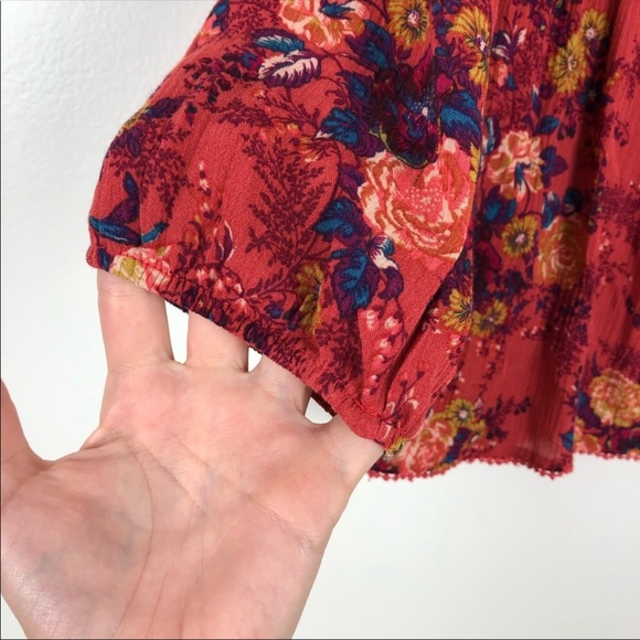 American Eagle Keyhole Peplum Floral Blouse Red M - Picture 6 of 6